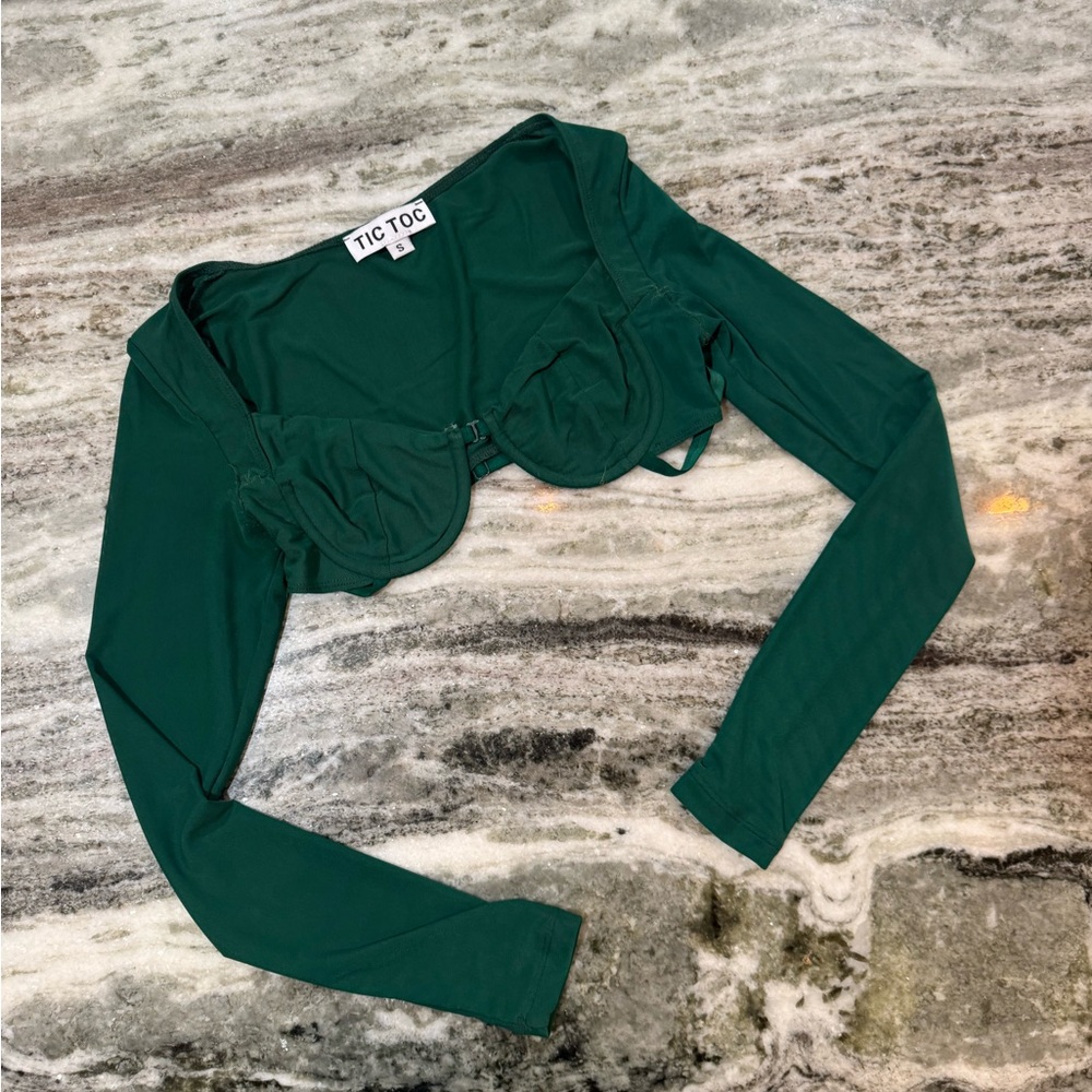 Green long sleeve underwire crop top size small